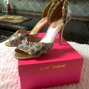 Betsy Johnson Shoes